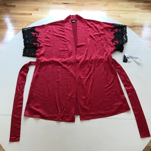 NWT NATORI JOSIE RED & BLACK LACE SEXY SILKY SATIN SHORT KIMONO ROBE - Picture 6 of 11